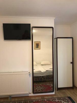 Engi Panzio Bed & Breakfast Ocna de Sus Luaran gambar